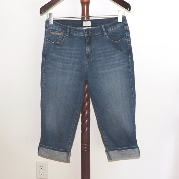 Levis 505 jeans and 515 capris - Picture 7 of 9